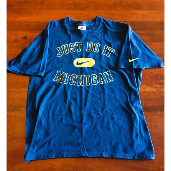 Vintage 90's University of Michigan Nike Just Do It Center Swoosh T  Shirt - L - Picture 7 of 7